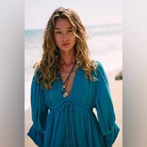 FREE PEOPLE
Just Like Paradise Maxi Color: Blue Moon - Picture 3 of 7